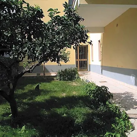 Il Giardino לינה וארוחת בוקר 3*